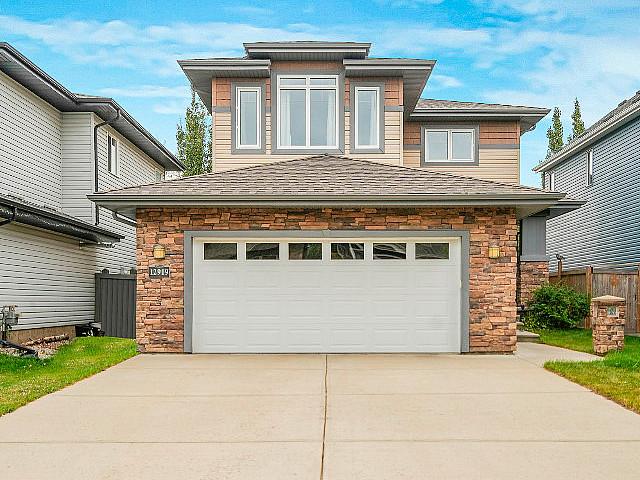 Amazing Family Home In Trumpeter!