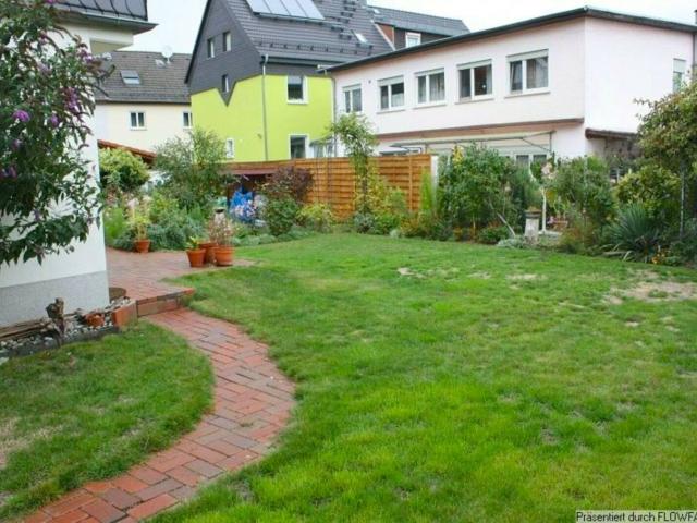 Amazing flat close to park Flörsheim am Main