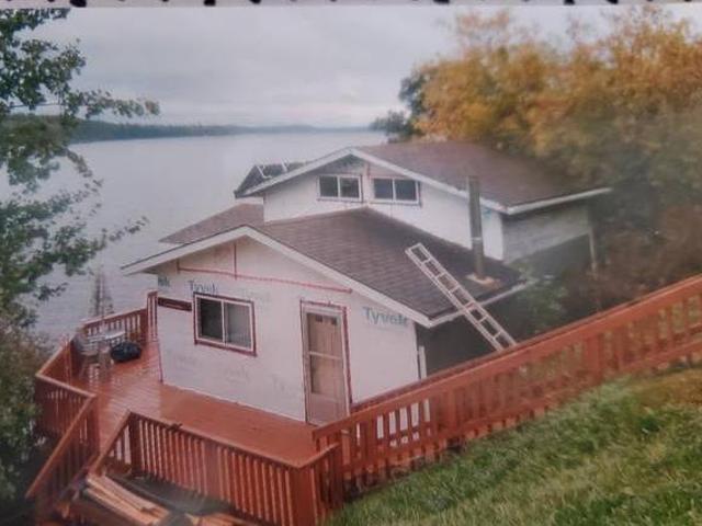 Amazing Lake Front Property AMAZING price