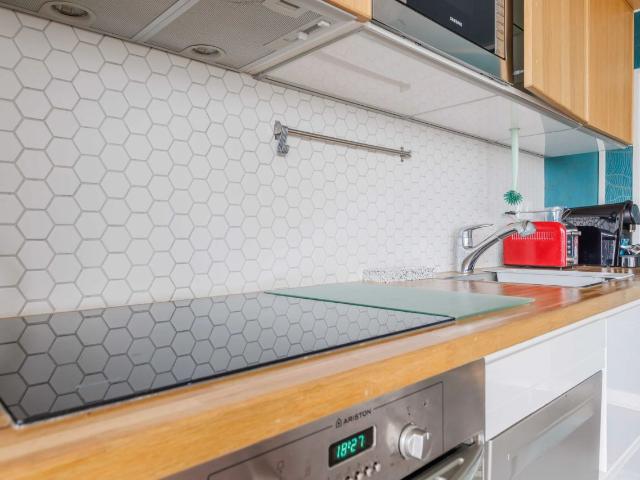Amazing studio with terrace, Paris Amsterdam Apartments for Rent