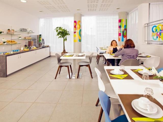 Amazing & wonderful studio conveniently located Bagneux