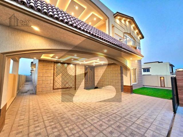 Amazing 1 Kanal House With Excellent Finish Bahria Town Phase 8