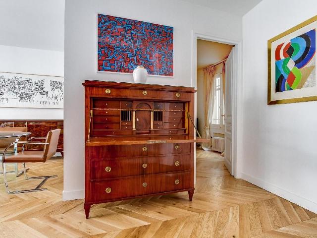Amazing, 2 bedrooms apartment in excellent location