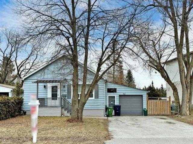 AMAZING 3 2 BED 3 BATH BUNGALOW W FINISHED BSMT IN TORONTO