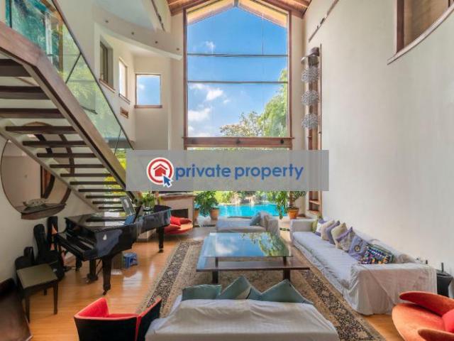 Amazing 5 Bedroom House All Ensuite Dsq/pool On Half Acre In Kitisuru