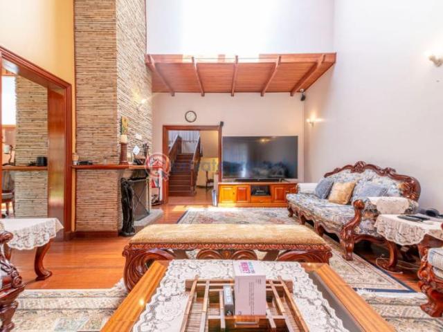 Amazing 6 Bedroom Home All Ensuite Plus Dsq On 1acre In Karen
