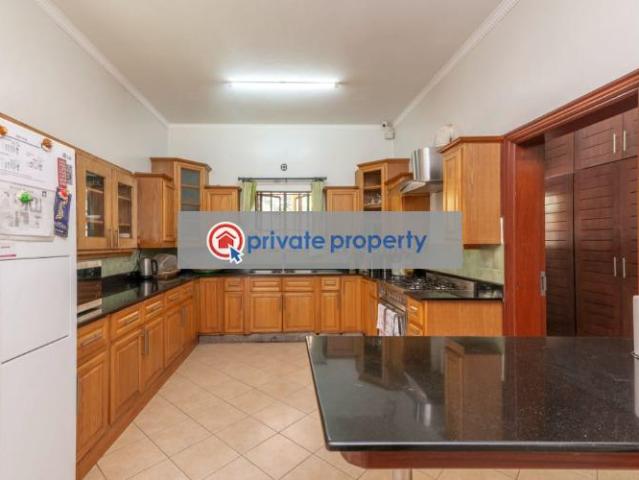 Amazing 6 Bedroom Home All Ensuite Plus Dsq On 1acre In Karen