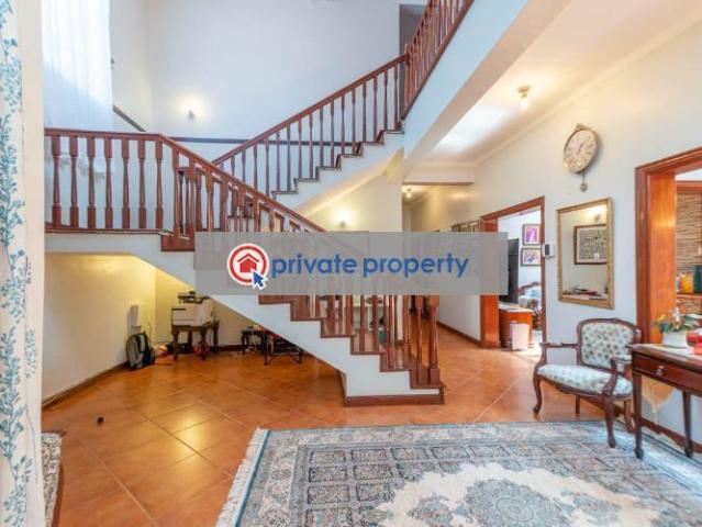 Amazing 6 Bedroom Home All Ensuite Plus Dsq On 1acre In Karen