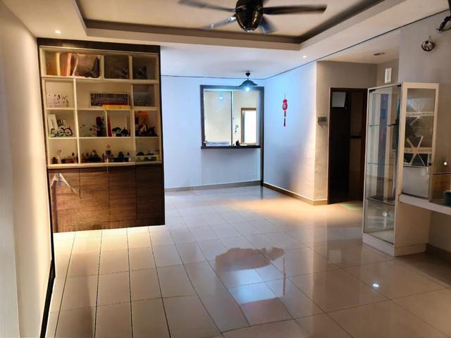 Aman Heights2car park Ground floor3 aircond Partly Furnished