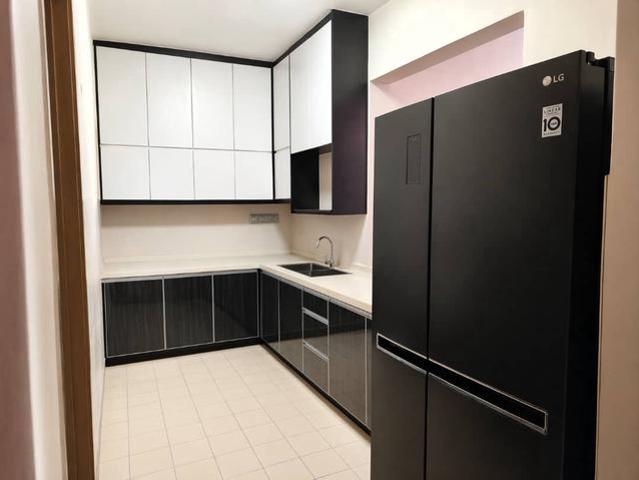 Aman Heights Freehold Renovated 2 Car Park For Sale Bkt Serdang