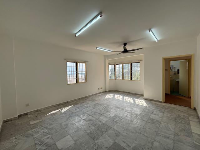 Aman Puri Apartment For Sale near Kepong selayang batucave MRR2