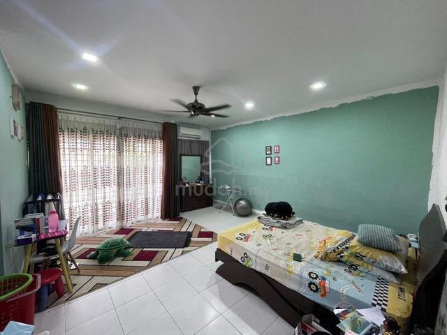 Aman Putri Double Storey Sungai Buloh U17 Shah Alam