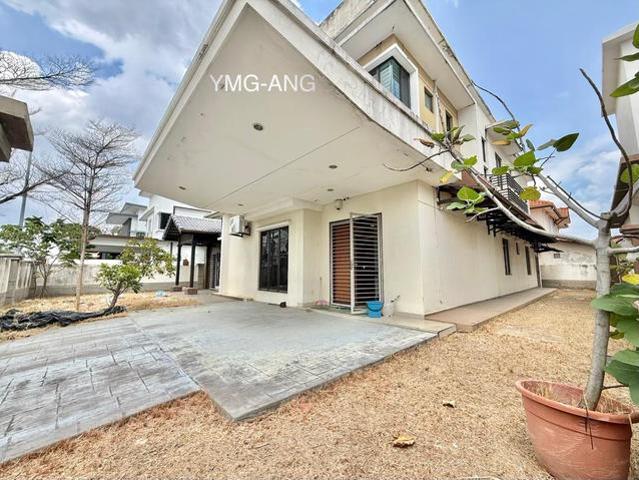 Aman Perdana 2 Storey Bungalow House for Sale at Klang Bumi Lot
