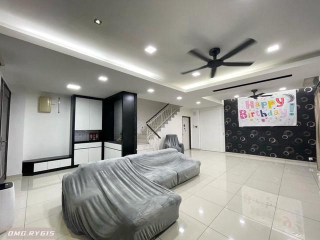 Aman Perdana Klang Renovated Double Storey Cluster Semi D