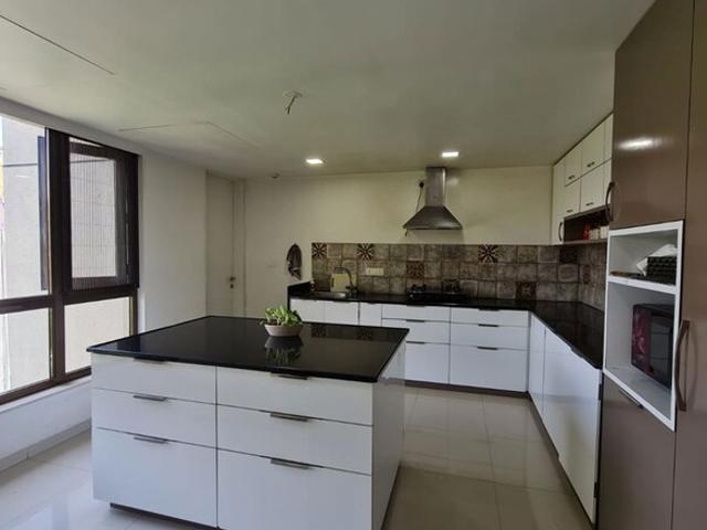 Amanora Adreno Towers 4 Bedroom 2200 Sq. Ft. Apartment in Hadapsar Pune Listing ID: #9970