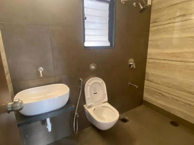Amanora Gold Towers 1.5 Bedroom 546 Sq. Ft. Apartment in Hadapsar Pune Listing ID: #10209