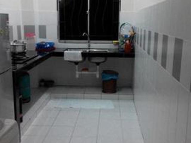 Amansiara Town House Selayang Ground floor facing empty road Full Loan