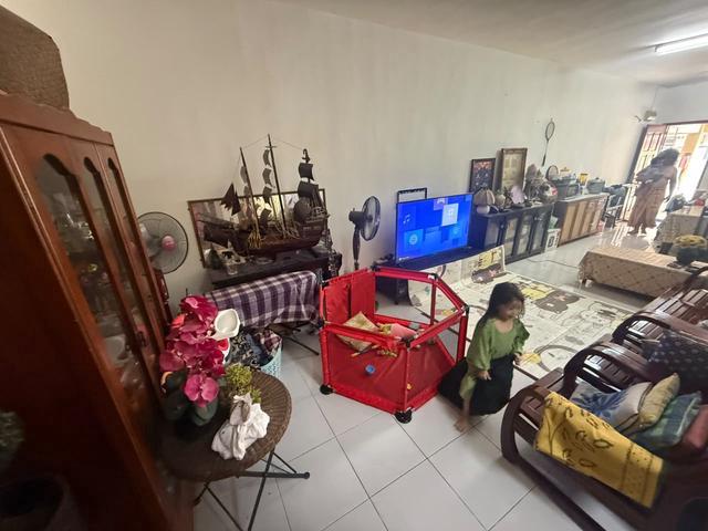 AMANSIARA TOWNHOUSE Selayang Actual Well Keep G FLOOR Low Deposit