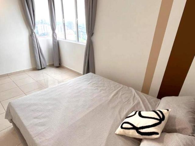 Amansuri City Sentral Residence. Master Room Attached Private Bathroom