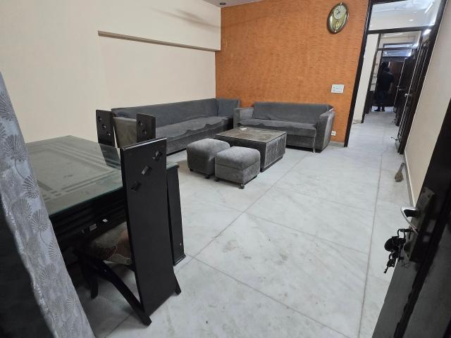 Amar Colony 2 Bedroom 100 Sq. Yd. Builder Floor in Amar Colony Delhi Listing ID: #9795