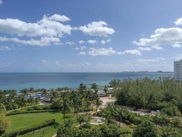 Amara Beach Front Condos en Venta