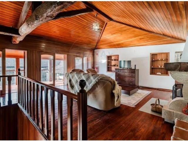 Amares Amares LS89637024