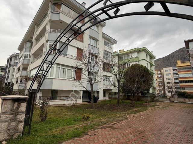 Amasya Onevlerde Satılık Daire 3+1 200m2 Geniş Ara Kat