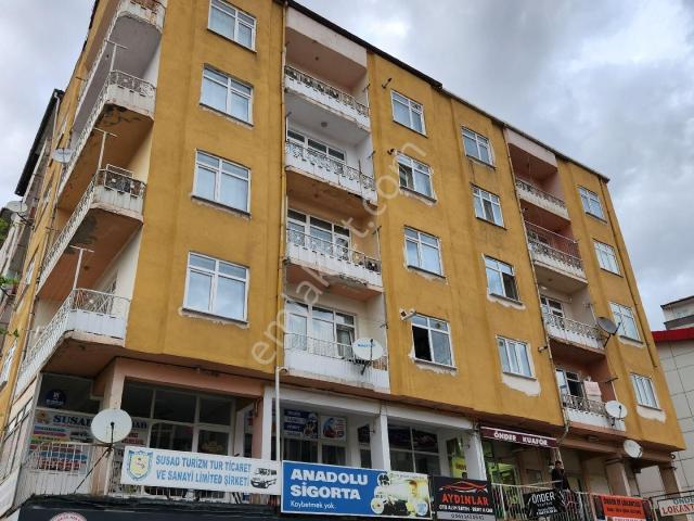 Amasya Suluova Pazar Mahallesi Satılık 3 Daire 6 İşyeri