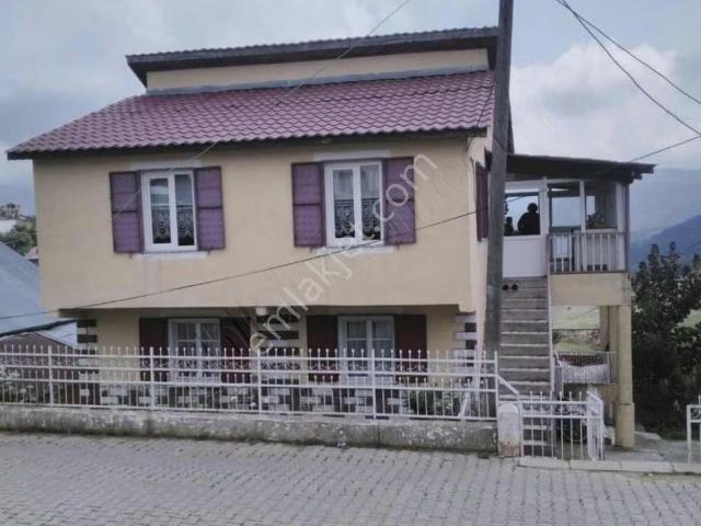 Çambaşi Merkez De Satılık 2katlı Bina