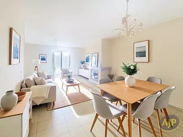 Ambarès et Lagrave 33440 Achat / Vente maison 5 pièces t5 au dernier étage
