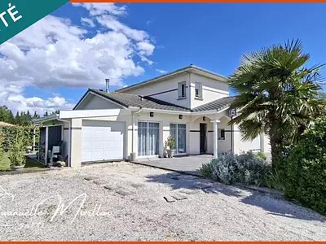 Ambarès et Lagrave 33440 Achat / Vente maison 5 pièces t5 parking