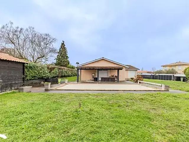 Ambarès et Lagrave 33440 Achat / Vente maison 6 pièces t6 parking