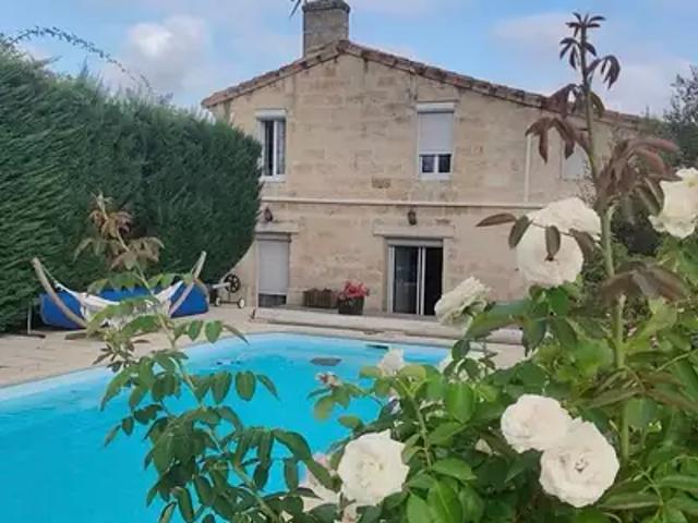 Ambarès et Lagrave 33440 Achat / Vente maison 7 pièces t7 parking