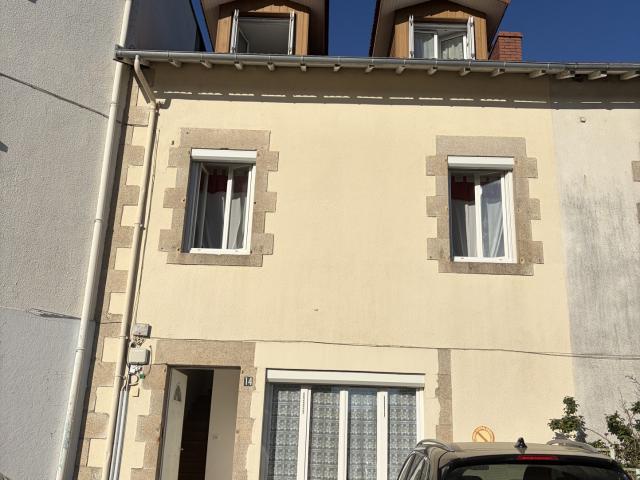 AMBAZAC Immeuble 2 logements