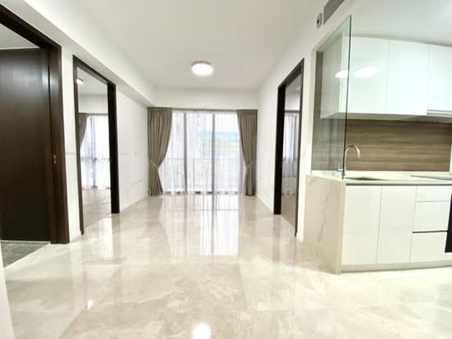 Amber 45 Condominium For Rent, $5,200, 2 Bed 1 Bath 614 sqft $8.47 psf