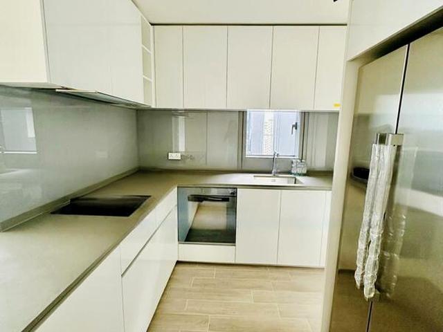 Amber Park D15, Condominium
