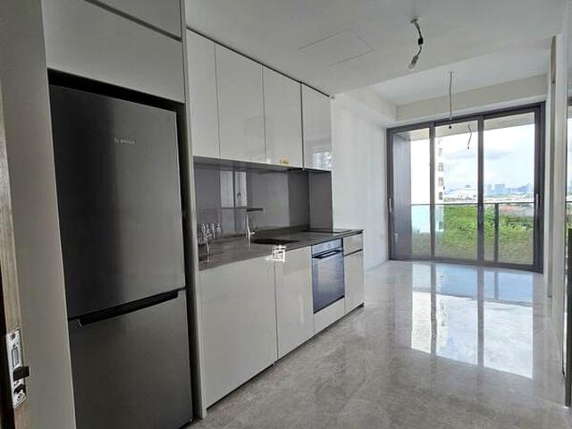 Amber Park D15, Condominium