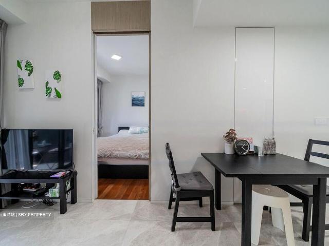 Amber Park D15, Condominium