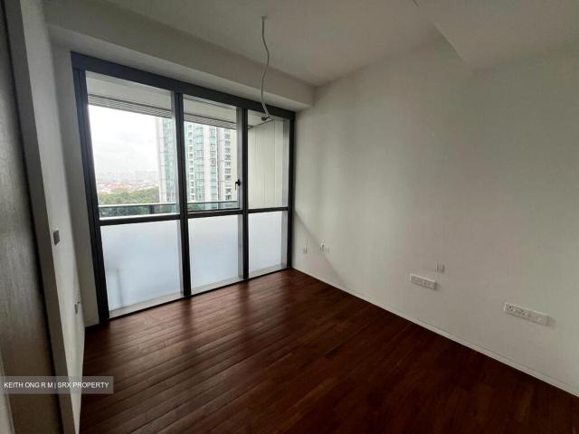 Amber Park D15, Condominium