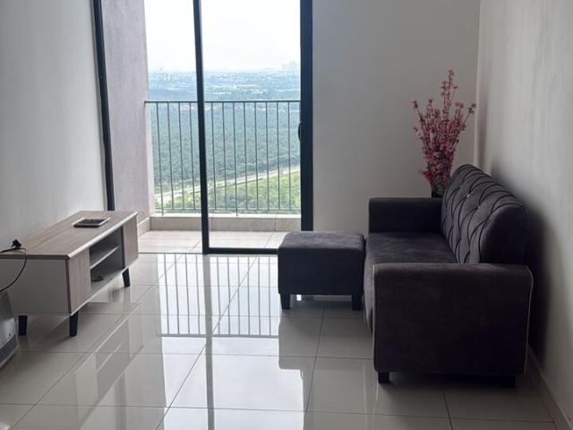 Amber Residence Kota Kemuning 2+1 Rooms Fully Furnished Condo For Rent