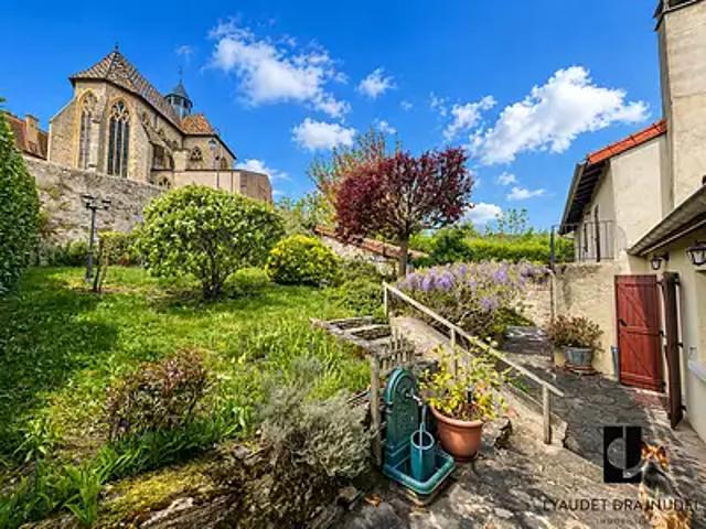 Ambierle 42820 Achat / Vente maison 8 pièces t8 au dernier étage terrasse