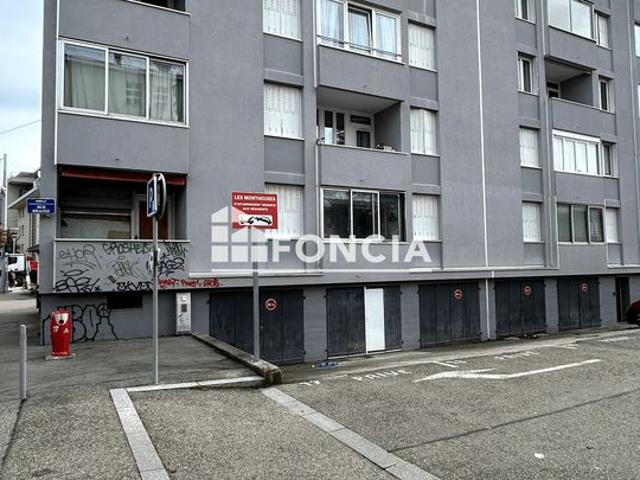 AMBILLY appartement de type 2 avec cave et parking privatif à la copropriété