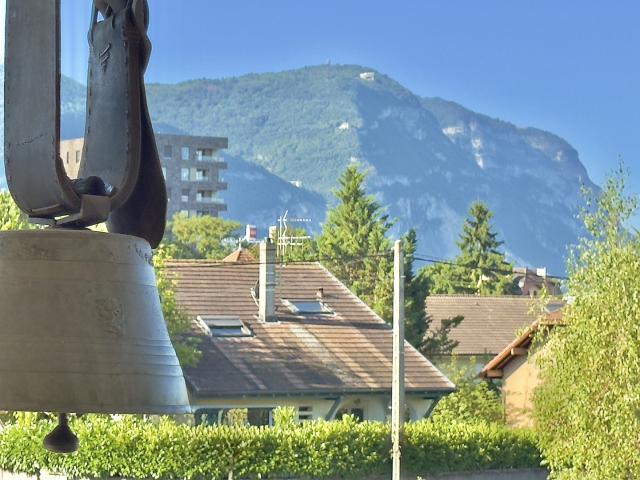AMBILLY APPARTEMENT T4 DE 92M2 HYPER CENTRE AMBILLY AU ROYAL PARC AU PIED DE LA VOIE VERTE