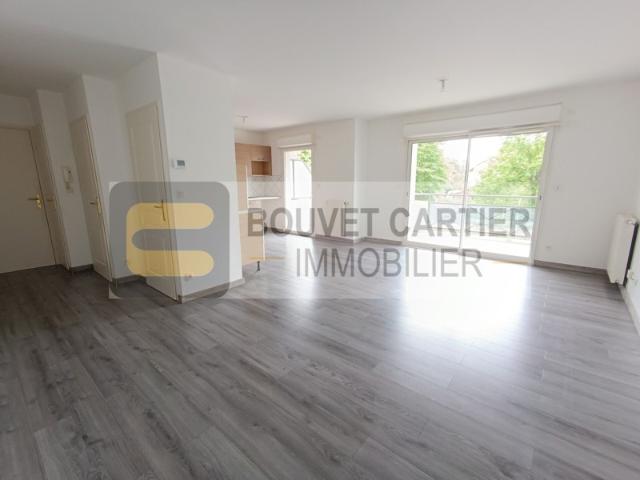 AMBILLY, Appartement T4 + parking + garage en sus