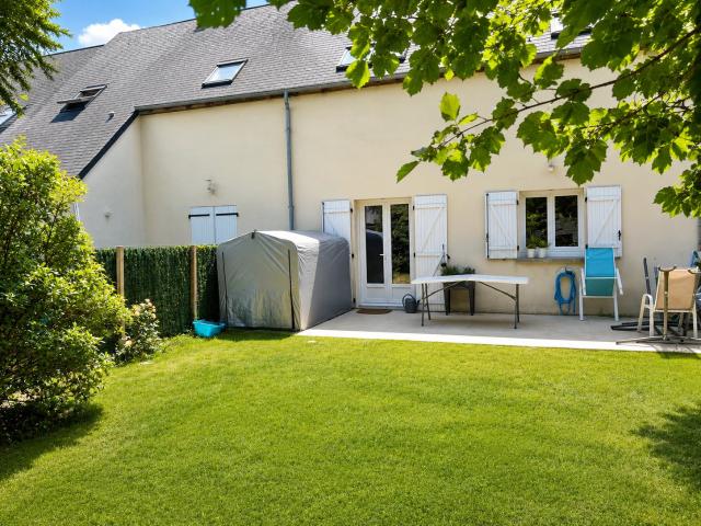 Amboise maison de 81m2, trois chambres, garage et jardin