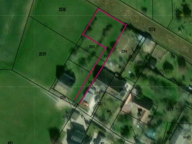 Amboise, terrain constructible, proche des commdotés