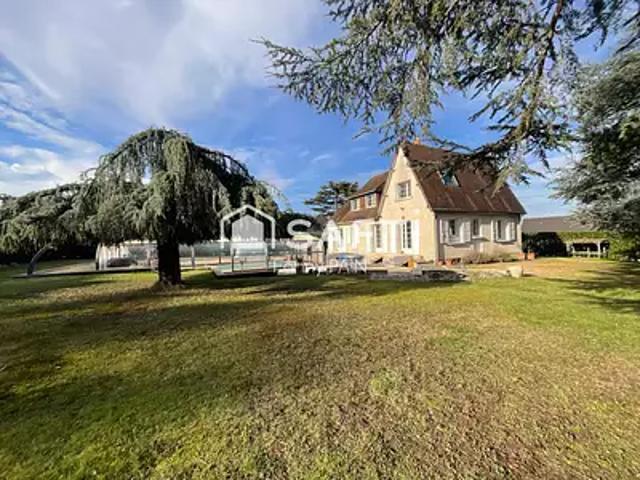 Amboise 37400 Achat / Vente maison 8 pièces t8 piscine