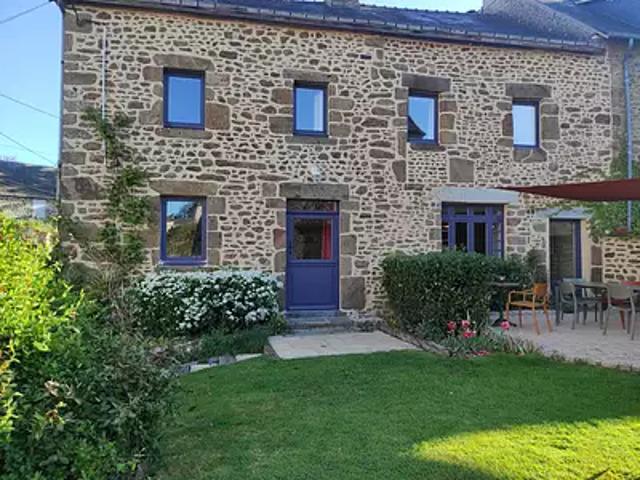 Ambrières les Vallées 53300 Achat / Vente maison 10 pièces t10 terrasse cave