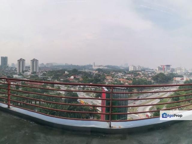 Amcorp Mall