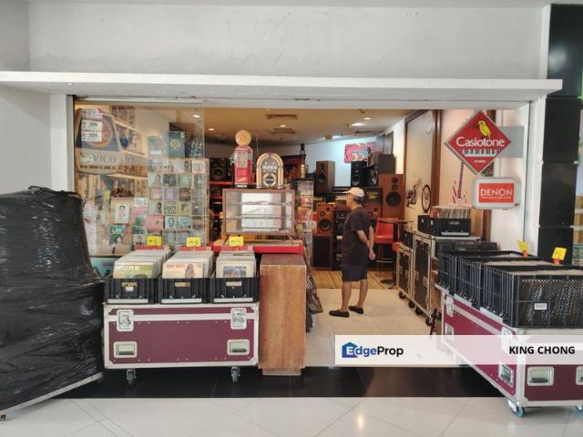 Amcorp Mall